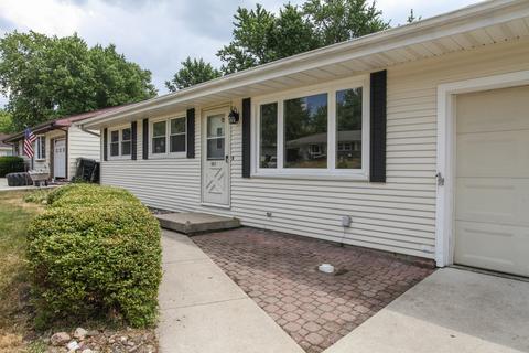 1811 Hoover Dr, Normal, IL 61761 photo 2
