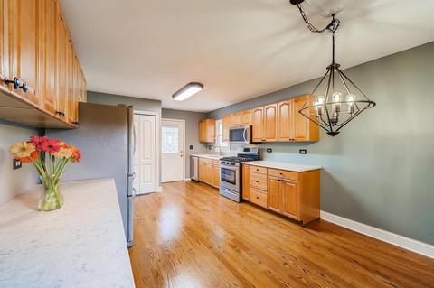 1014 E Lowden Ave, Wheaton, IL 60189 photo 3