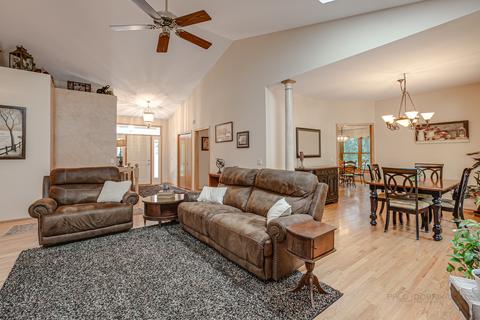 11218 E Riviera Dr, Spring Grove, IL 60081 photo 3