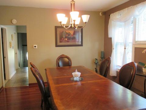 1053 Bellevue Ave, Elgin, IL 60120 photo 17