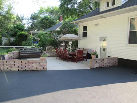1053 Bellevue Ave, Elgin, IL 60120 photo 12