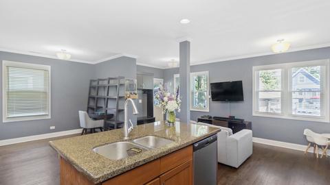 804 Mapleton Ave, Oak Park, IL 60302 photo 10