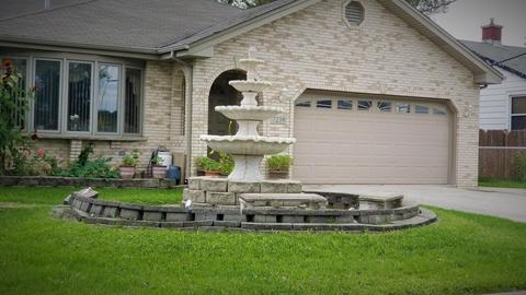 7239 S Roberts Rd, Bridgeview, IL 60455 photo 2