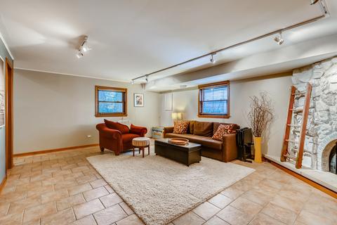 2011 E Wintergreen Ave, Mount Prospect, IL 60056 photo 22