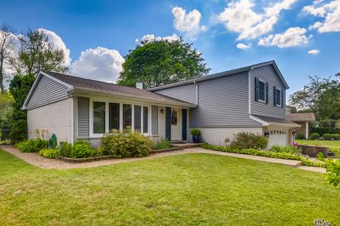 2011 E Wintergreen Ave, Mount Prospect, IL 60056 photo 2