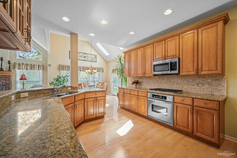 928 Riverstone Dr, Aurora, IL 60502 photo 18