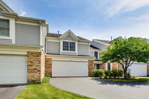 4823 Turnberry Dr, Hoffman Estates, IL 60010 photo 3