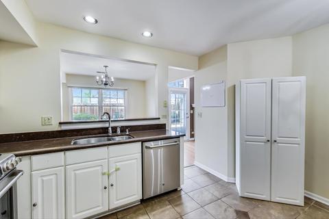 4823 Turnberry Dr, Hoffman Estates, IL 60010 photo 12