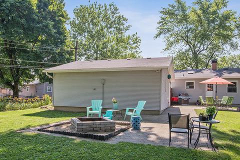 15804 S Collins Dr, Plainfield, IL 60544 photo 4