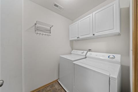 3616 Hyde Park Ct, Elgin, IL 60124 photo 11