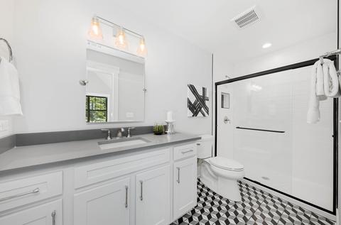 304 E 11th Ave, Naperville, IL 60563 photo 43