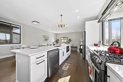 4103 N Mango Ave, Chicago, IL 60634 photo 39