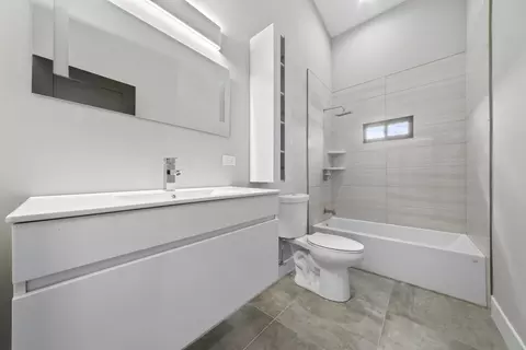 4103 N Mango Ave, Chicago, IL 60634 photo 13