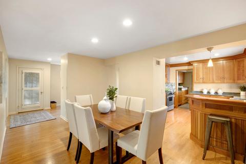 74 E Westminster Rd, Lake Forest, IL 60045 photo 6