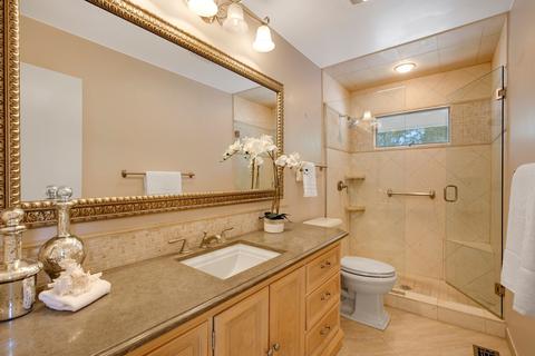 74 E Westminster Rd, Lake Forest, IL 60045 photo 17
