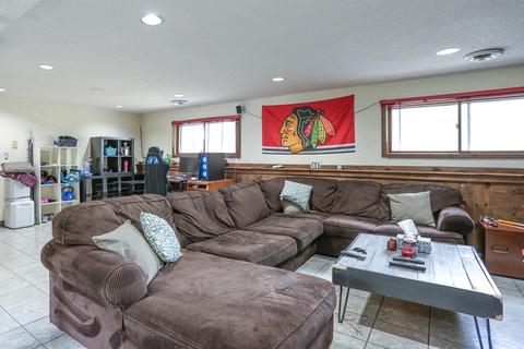 229 W Devon Ave, Roselle, IL 60172 photo 20