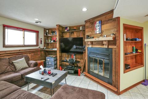 229 W Devon Ave, Roselle, IL 60172 photo 19