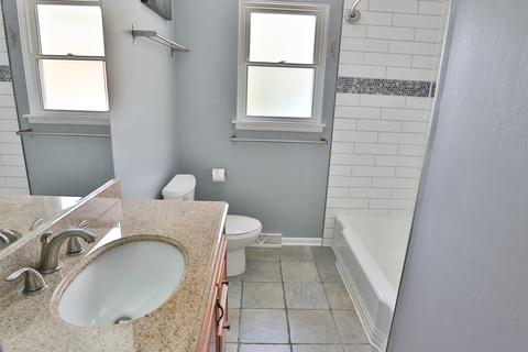 413 W Gartner Rd, Naperville, IL 60540 photo 16