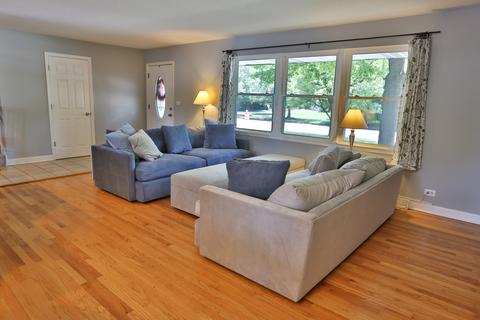 413 W Gartner Rd, Naperville, IL 60540 photo 6