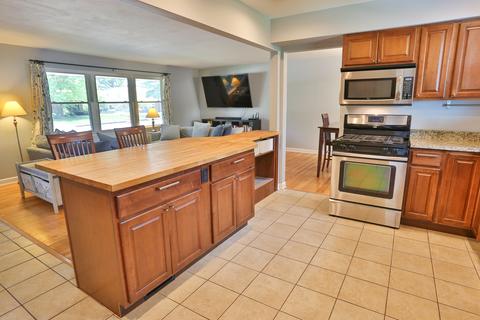 413 W Gartner Rd, Naperville, IL 60540 photo 8