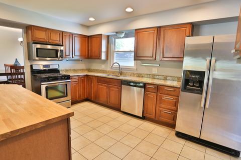 413 W Gartner Rd, Naperville, IL 60540 photo 7