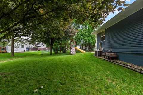 9 Yew Ct, Bloomington, IL 61701 photo 25