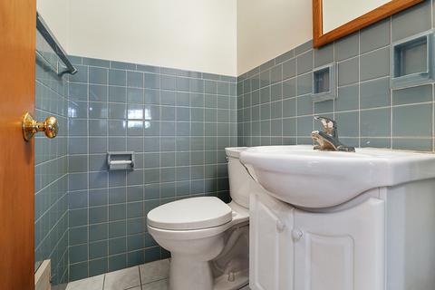 402 Bevan Dr E, Joliet, IL 60435 photo 13
