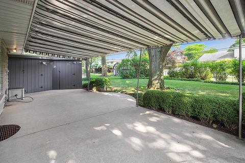 402 Bevan Dr E, Joliet, IL 60435 photo 3