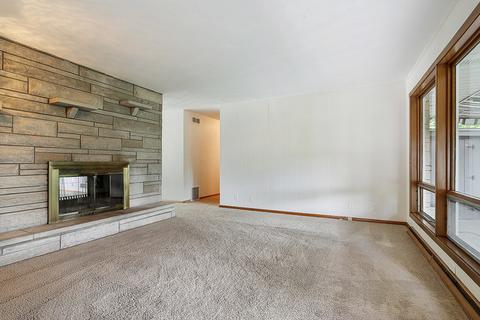402 Bevan Dr E, Joliet, IL 60435 photo 8