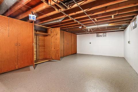 402 Bevan Dr E, Joliet, IL 60435 photo 20