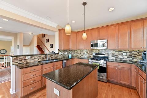 2800 Commons Dr, Glenview, IL 60026 photo 6