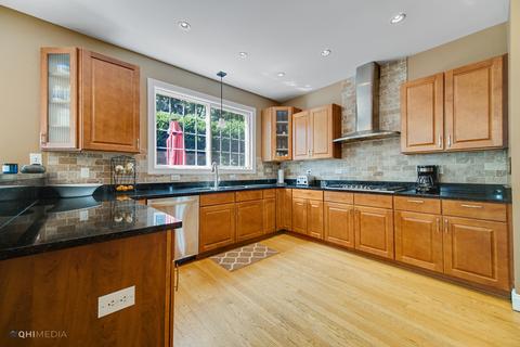 5213 Hayes Rd, Algonquin, IL 60102 photo 2