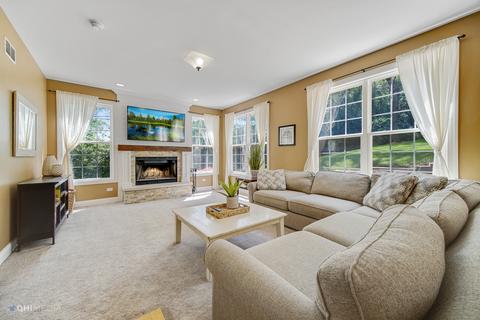 5213 Hayes Rd, Algonquin, IL 60102 photo 9