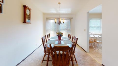 1899 Brookside Ln, Hoffman Estates, IL 60169 photo 5