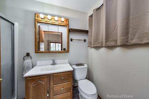 111 N Hale Ave, Bartlett, IL 60103 photo 14