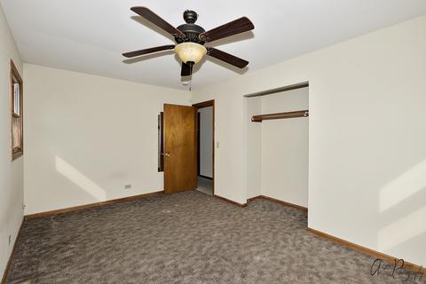 1007 Hooks Ln, Mchenry, IL 60050 photo 12