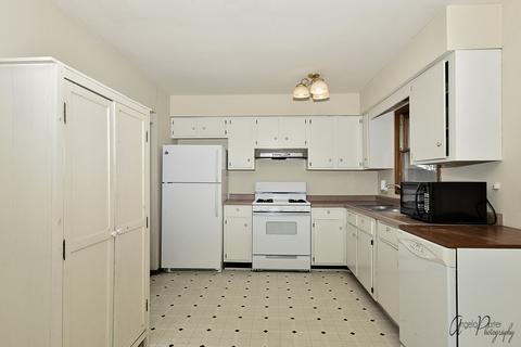 1007 Hooks Ln, Mchenry, IL 60050 photo 8