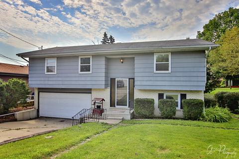1007 Hooks Ln, Mchenry, IL 60050 photo 1