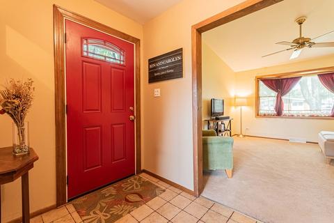 2105 Fulle St, Rolling Meadows, IL 60008 photo 4