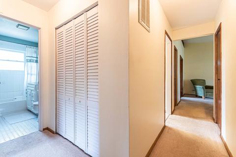 2105 Fulle St, Rolling Meadows, IL 60008 photo 15