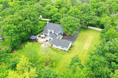 1335 Valley Rd, Bannockburn, IL 60015 photo 2