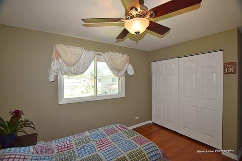 816 Forest Ct, Bartlett, IL 60103 photo 17