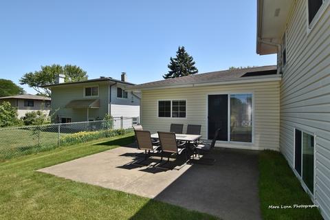 816 Forest Ct, Bartlett, IL 60103 photo 27