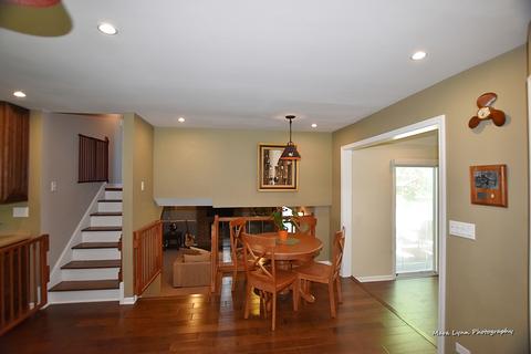 816 Forest Ct, Bartlett, IL 60103 photo 6