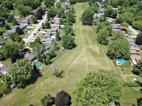 816 Forest Ct, Bartlett, IL 60103 photo 37
