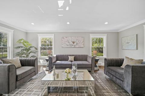 1101 Woodview Rd, Burr Ridge, IL 60527 photo 4