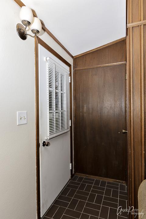 1906 N Eastern Ave, Mchenry, IL 60050 photo 3