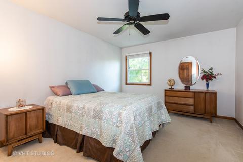 2221 Crabtree Ln, Algonquin, IL 60102 photo 9