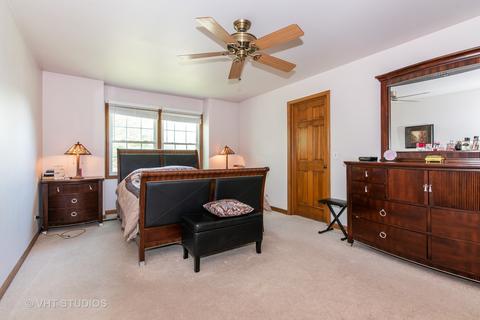 2221 Crabtree Ln, Algonquin, IL 60102 photo 6