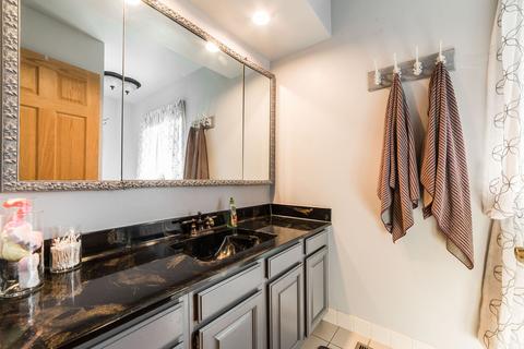 1136 N 8th Ave, Addison, IL 60101 photo 24